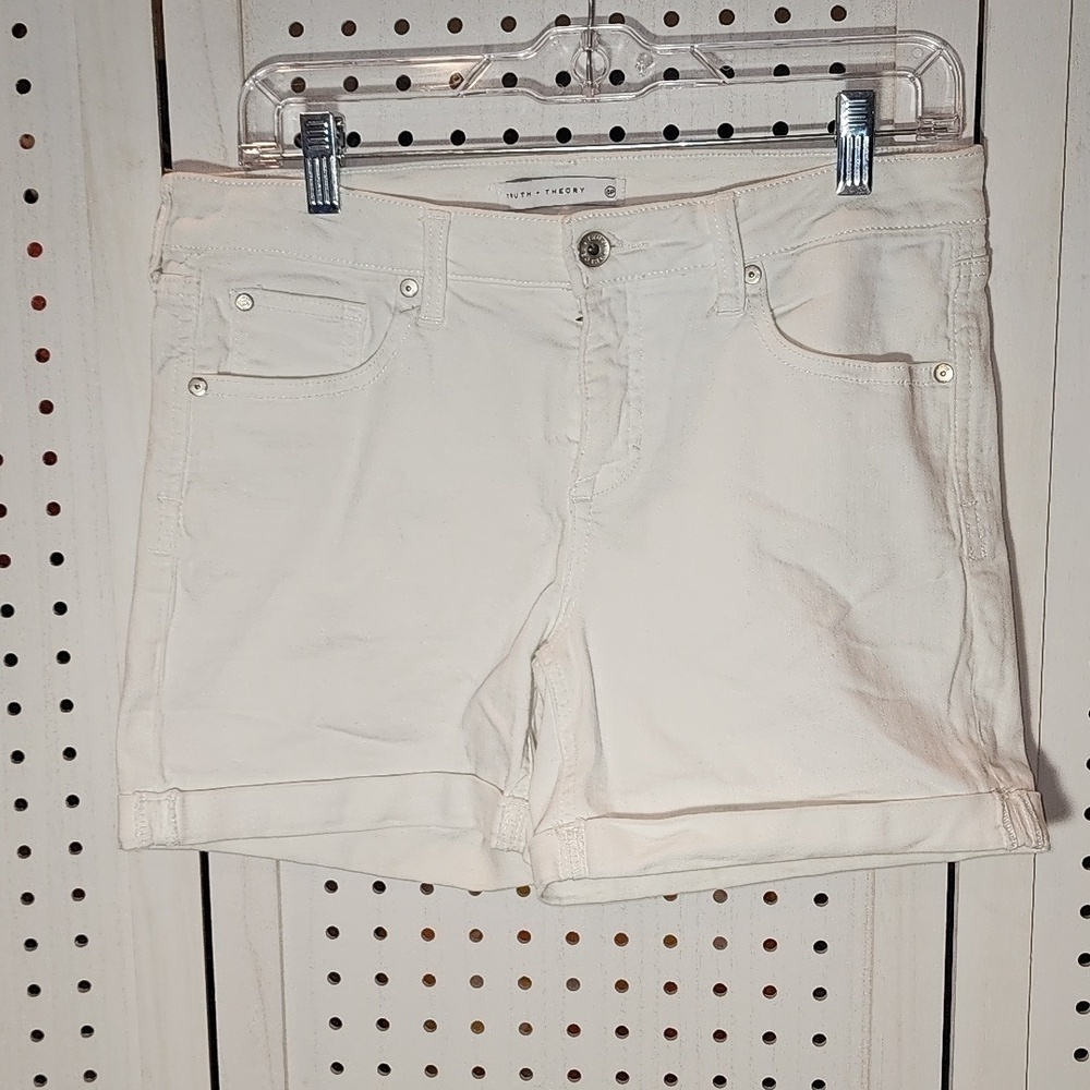 Truth & Theory White Stretch Jean Shorts Size 8 P